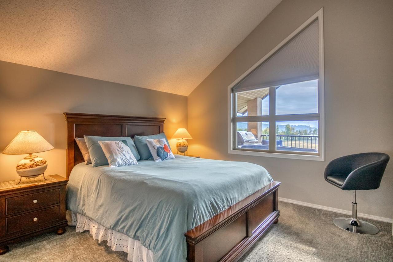 Mountain Getaway Condo - 5 Min Walk To The Beach! Invermere Dış mekan fotoğraf
